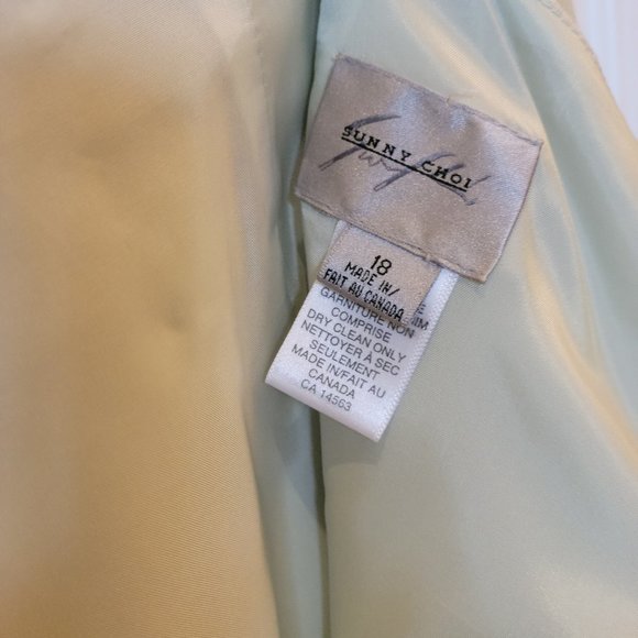 NWT-Sunny Choi skirt suit - Picture 11 of 16